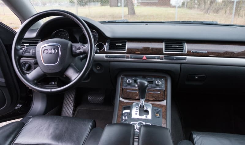AUDI A8 4.2 FSI quattro tiptronic Gepflegte Limousine
