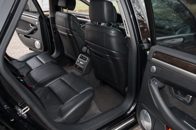 AUDI A8 4.2 FSI quattro tiptronic Gepflegte Limousine