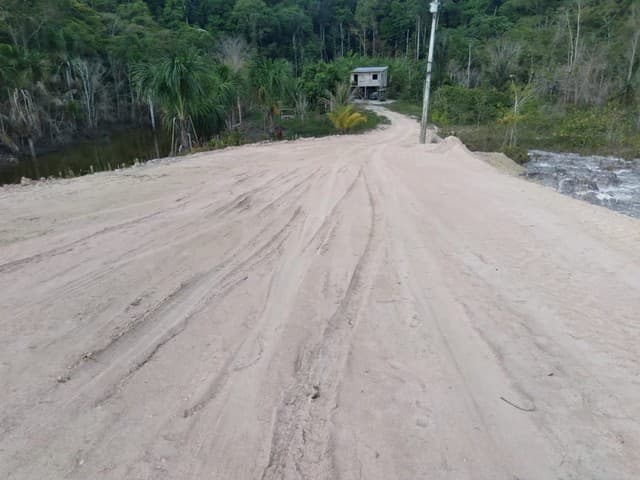 Brasilien 100 Ha grosse Tiefpreis-Früchtefarm mit kleinem See in