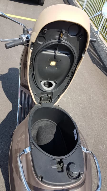 Piaggio Vespa Primavera 125