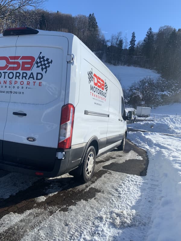 Motorradtransport / Sofort Abholung (Dringend) Tel. Und los.