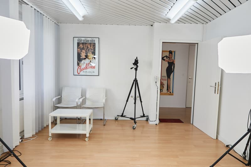 Schöner Büro/Praxis-Raum an zentraler Lage