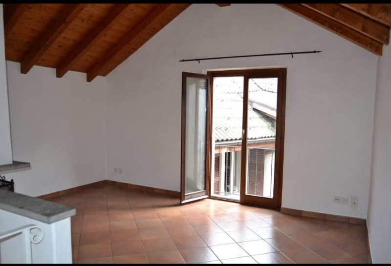 Freistehendes Haus (4 km vom Losone, 8 km vom Locarno)