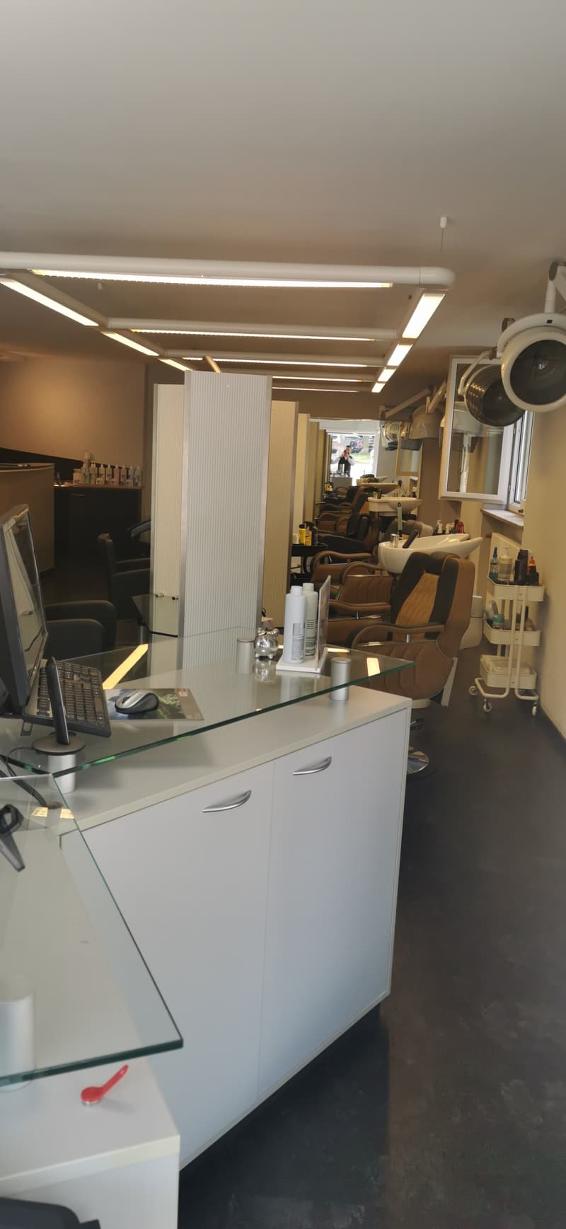 Coiffeur stuhl mieten