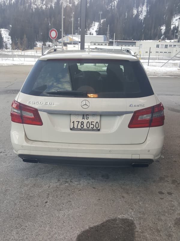 MERCEDES E-CLASS 2011