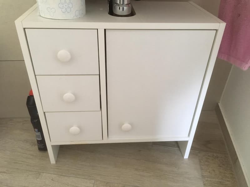 Wohnungsräumung diverse Schränke Kommoden Lampen Teppiche etc.