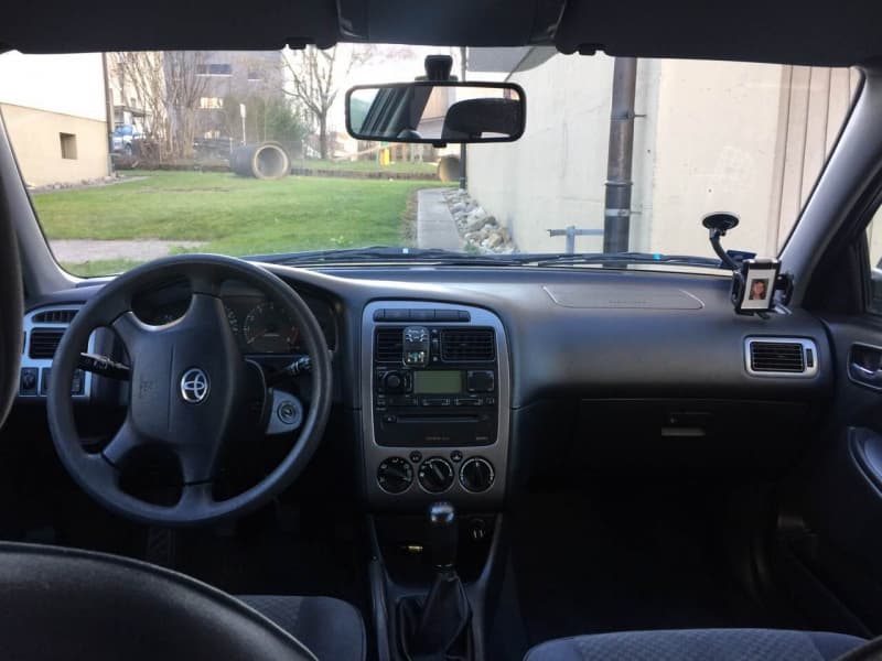 TOYOTA AVENSIS 1.8 FRISCH MFK.