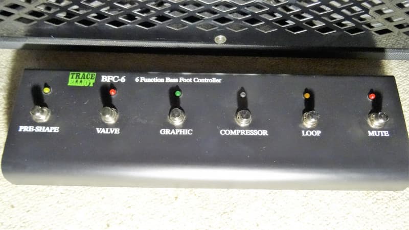 E-Bass mit Verstärker
