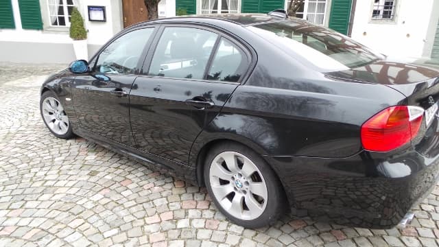 BMW 330d Limousine