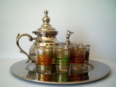 Handgemachte und traditionel Teekanne aus Marokko