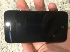 Neuwertiges Iphone 4 8GB schwarz