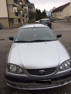 TOYOTA AVENSIS 1.8 FRISCH MFK. 