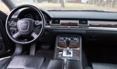 AUDI A8 4.2 FSI quattro tiptronic  Gepflegte Limousine