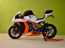 KTM RC8 R