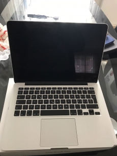 Apple MacBook Pro mit 13`Retina Display