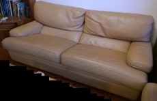 Ledersofa Sessel und Hocker 