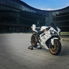 Verkaufe Yamaha YZF R1 