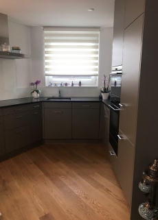 Moderne helle 3.5 Zimmer Wohnung mit grossem Balkon