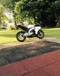 Aprilia RS4 50 | Neuwertig | Nur 2'000 Km | Inkl. Gratis Helm |