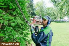 LANDWIRTE erledigen ihre GARTENARBEIT