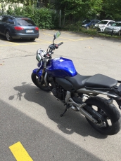 Honda Hornet 600 mit Topcase!