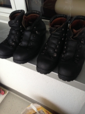 Militärschuhe