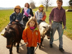 Pony Erlebniss für Mutter und Kind auf dem Elfenhof