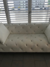 weisses Sofa – Kunstleder