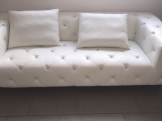 weisses Sofa – Kunstleder