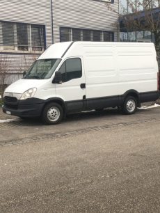 Lieferwagen Mieten / Kleinbus Mieten / Transporter Mieten 