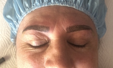 Microblading und Wimpernverlängerung 