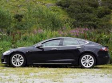 Tesla mieten inkl. unlimitierten Km europaweit