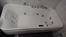 Whirlpool Badewanne