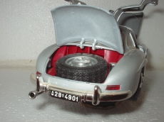 Verkaufe Automodell Mercedes 300SL Burago