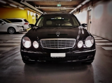 Mercedes E320 Elegance - Kombi - Schwarz - Leder - 8x bereift 