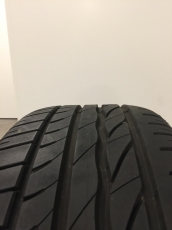 Bridgestone 245/45 R18 100Y