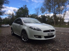 Fiat Bravo 16V, 1,4 Turbo weiss, Jg. 31.10. 2013