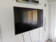 Philips Ambilight 50Zoll Fernseher mit Elektrischer Wandhalterung