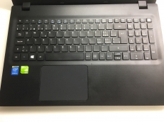 Laptop Acer Extensa 2511G