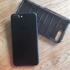 I Phone 7 Plus 32GB Matt Black + Gratis Hülle dazu 