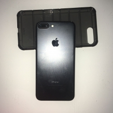 I Phone 7 Plus 32GB Matt Black + Gratis Hülle dazu 