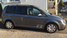 VW Touran 1.9l TDI mit DSG (6- Gang Automatic)