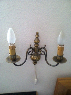 wand- & Deckenlampe aus Grosis Zeiten