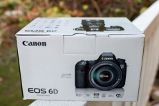 Canon EOS-6D DSLR Camera Kit with Canon EF 24-105mm F4L IS USM Le