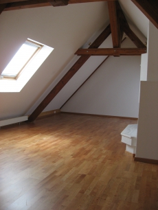 Liebhaberobjekt, sehr schöne 4,5 Maisonette Dachwohnung