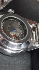 NEUE vollautomatische mechanische Uhr