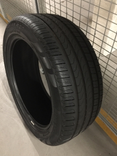 255/45/R20 Pirelli Sommerreifen (nur 100km)