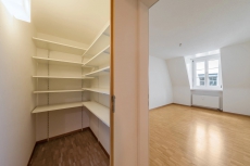 3 Zimmer Wohnung direkt am Limmatquai