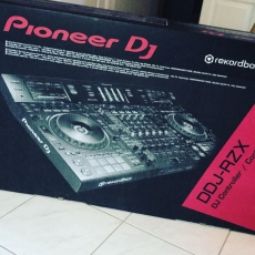 Pioneer DDJ-RZX Professional 4-Channel Controller