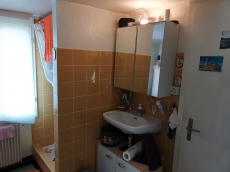 IN HORW !   Zimmer Haus zu vermieten  ,   Fr.  1990.-